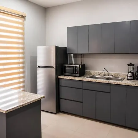 2Br/2Ba Condo 1 Block To Ocean! - Unit 3-2